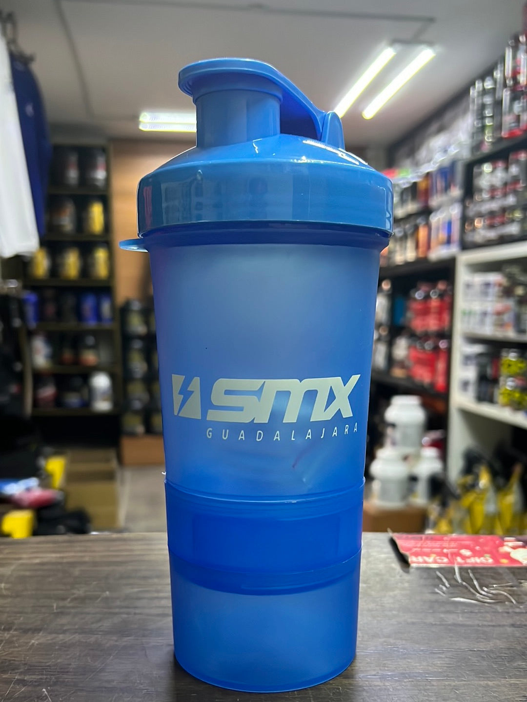 Shaker MX - 600 ml con compartimientos